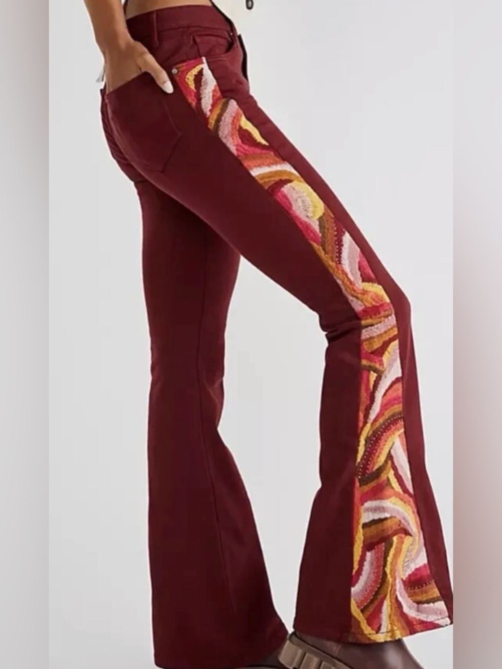 Driftwood Free People Farrah Embroidered Flare Jeans Garnet Women Size 33 NWT